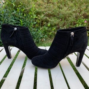 Roberto Del Carlo Black Suede Bootie size 7